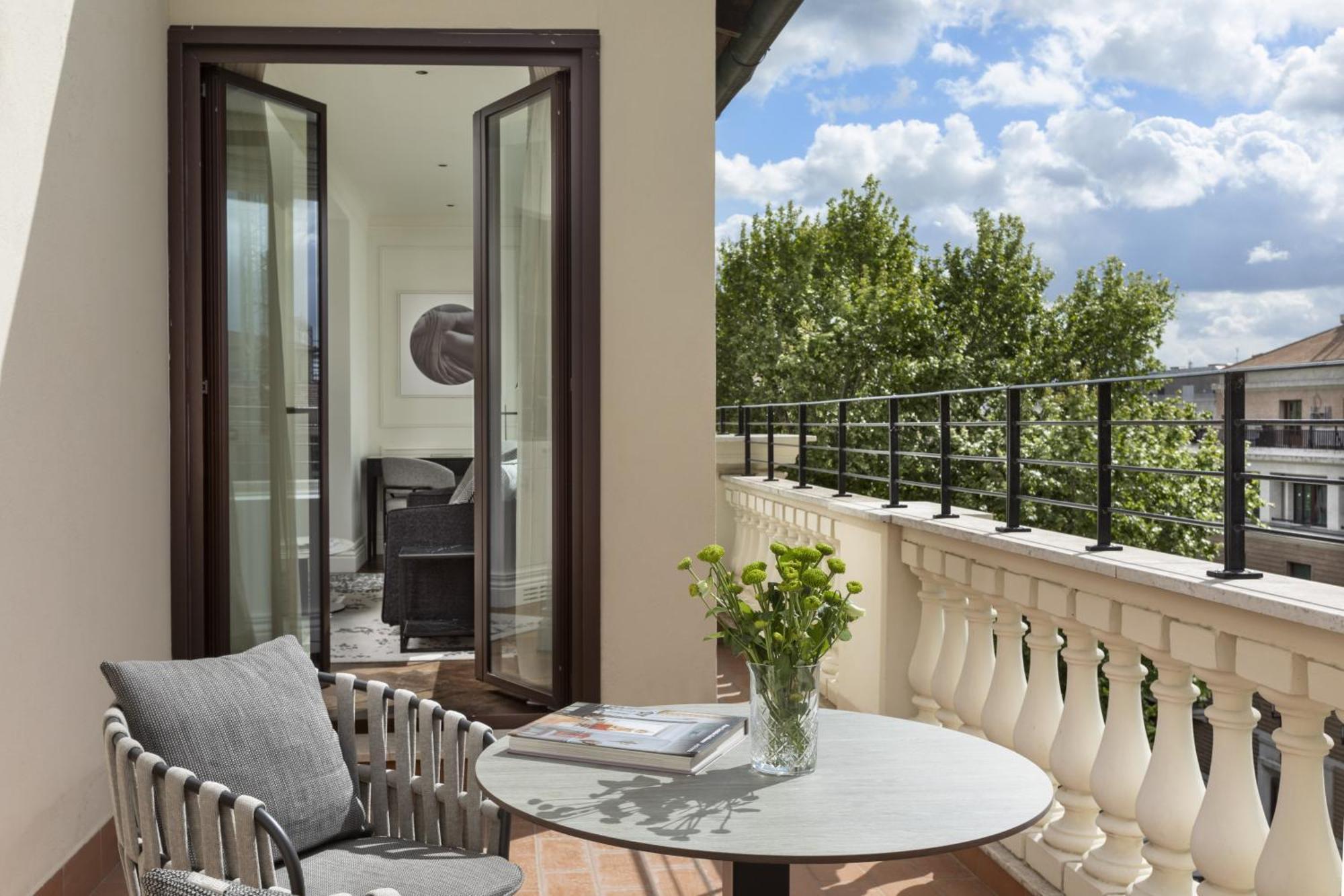 Intercontinental Rome Ambasciatori Palace By Ihg Exterior photo