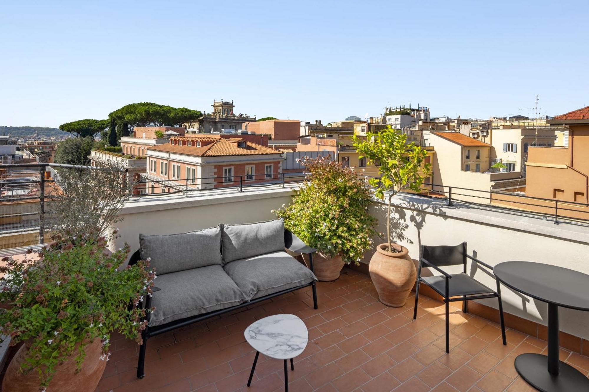 Intercontinental Rome Ambasciatori Palace By Ihg Exterior photo